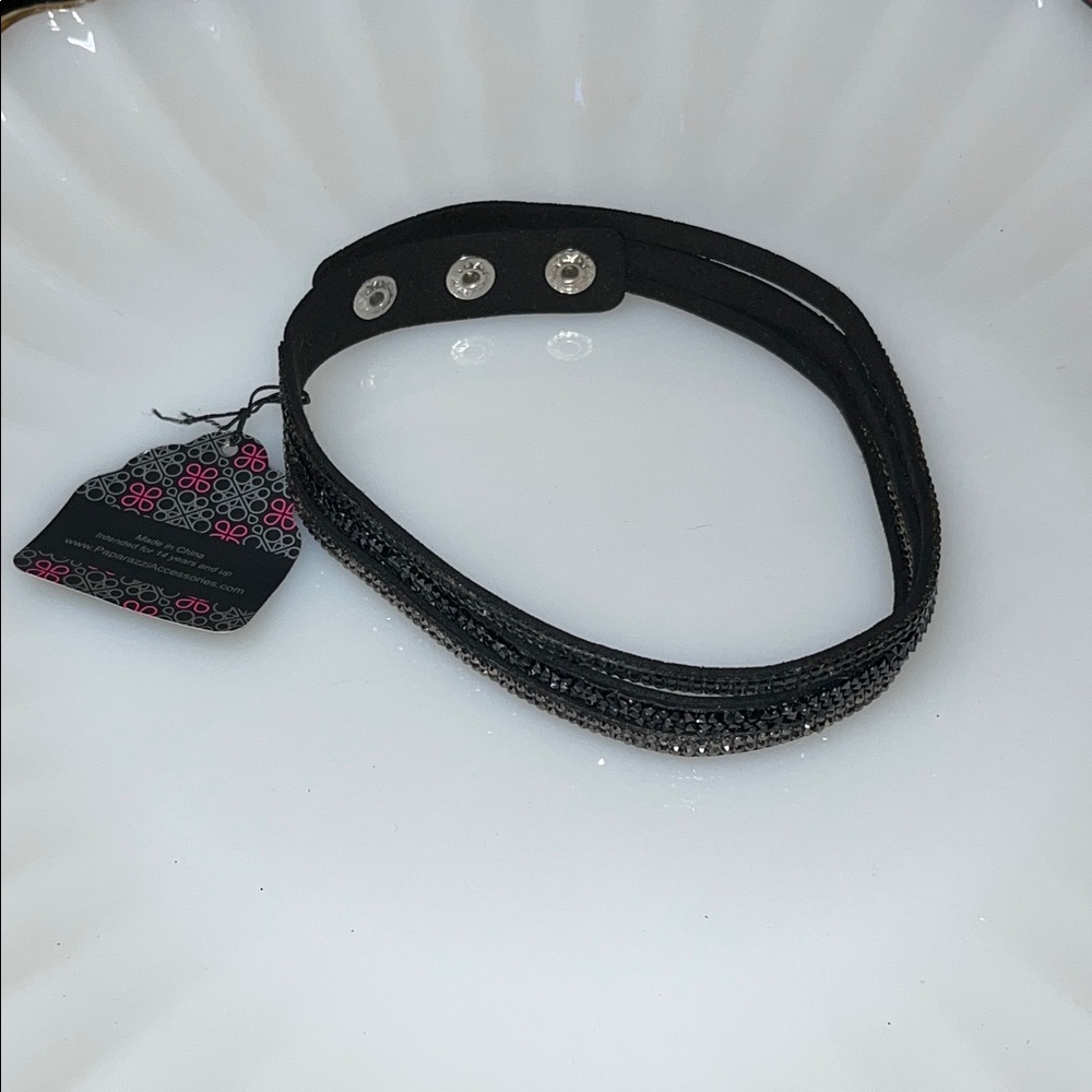 🖤 Paparazzi Triple-Row Rhinestone Choker  – NWT - Picture 2 of 7